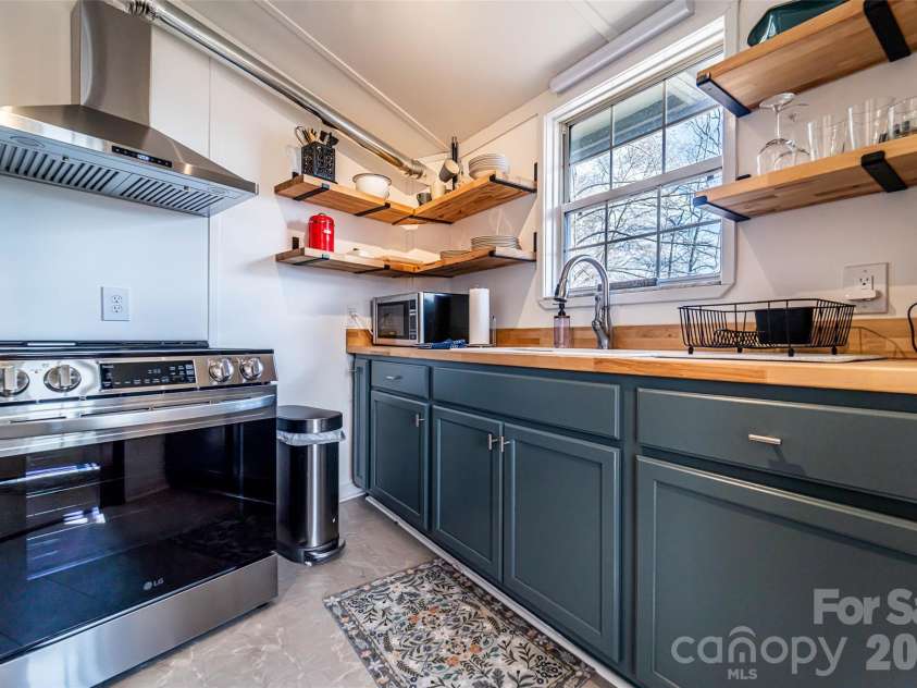 503 Youngs Mountain Drive, Lake Lure, NC 28746.  MLS# CAR4357541, YatesRealty ID 10556. 