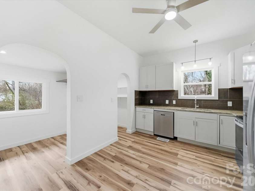 28 Central Avenue, Granite Falls, NC 28630.  MLS# CAR4346235, YatesRealty ID 10557. 