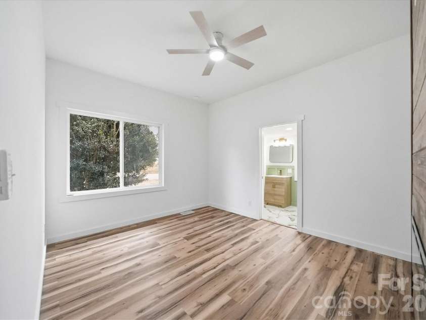 28 Central Avenue, Granite Falls, NC 28630.  MLS# CAR4346235, YatesRealty ID 10557. 