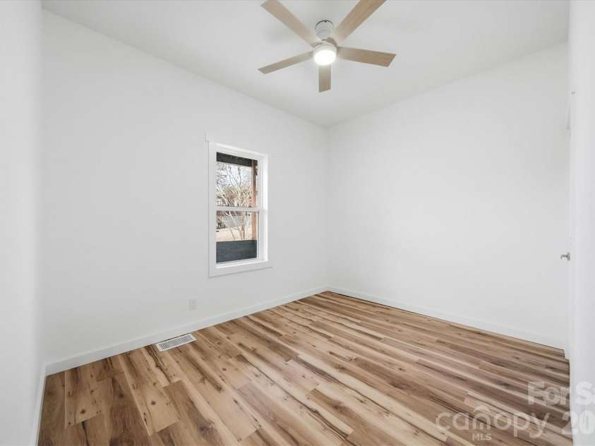 28 Central Avenue, Granite Falls, NC 28630.  MLS# CAR4346235, YatesRealty ID 10557. 