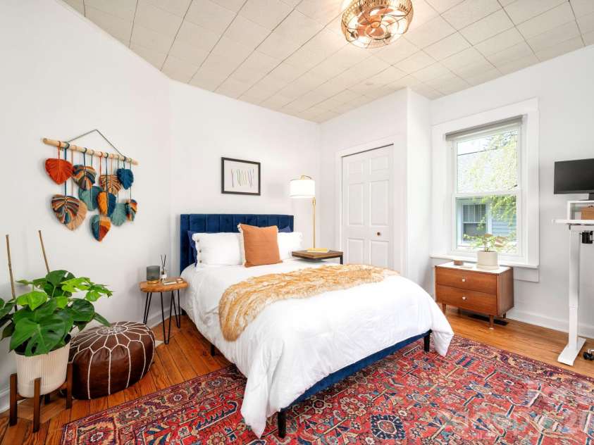 334 Hillside Street, Asheville, NC 28801.  MLS# CAR4363032, YatesRealty ID 10559. Back Bedroom