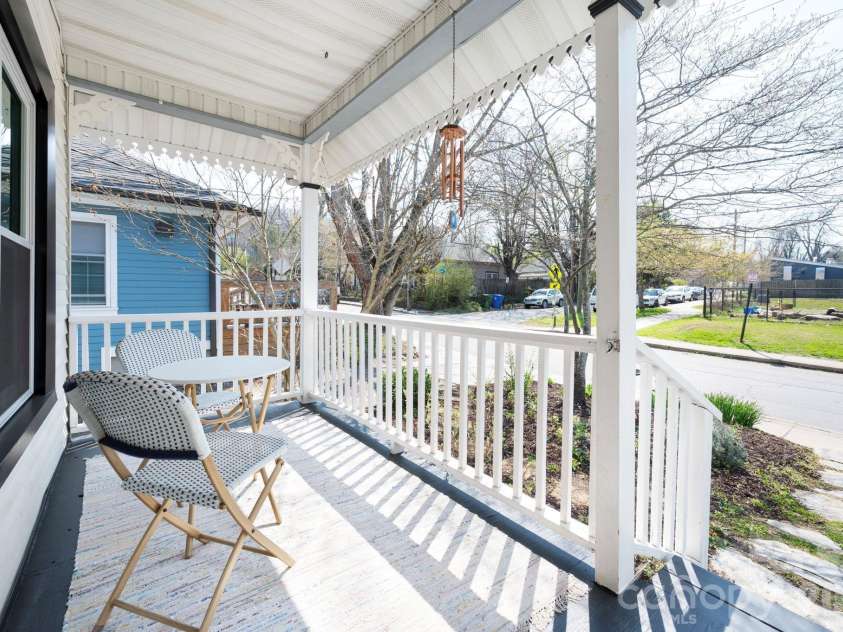 334 Hillside Street, Asheville, NC 28801.  MLS# CAR4363032, YatesRealty ID 10559. Classic Covered Front Porch