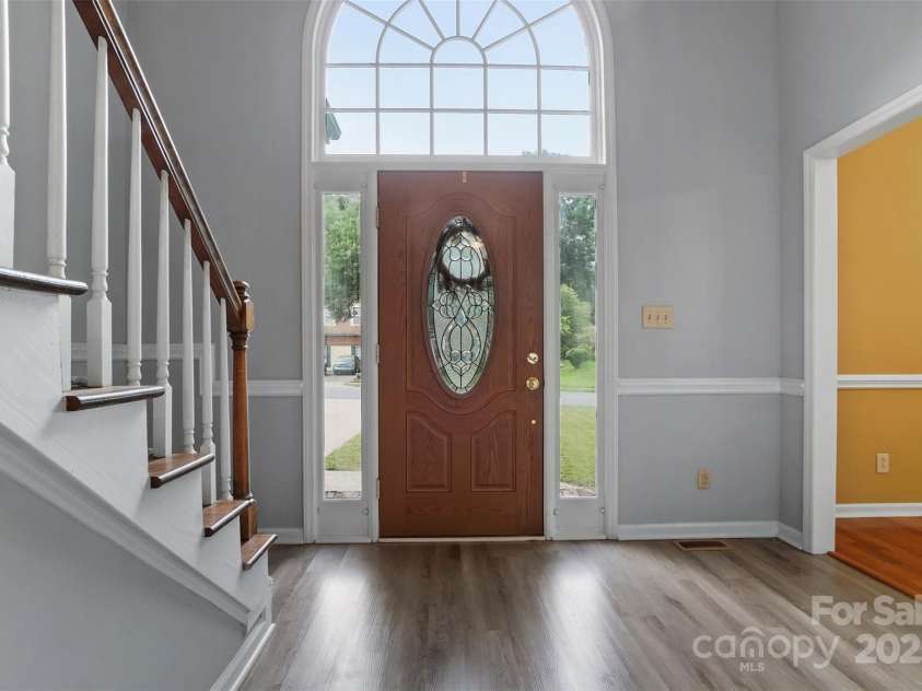 8731 Sheltonham Way, Charlotte, NC 28216.  MLS# CAR4228198, YatesRealty ID 10559. 