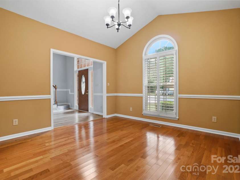 8731 Sheltonham Way, Charlotte, NC 28216.  MLS# CAR4228198, YatesRealty ID 10559. 