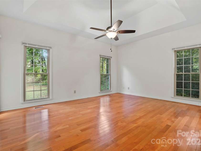 8731 Sheltonham Way, Charlotte, NC 28216.  MLS# CAR4228198, YatesRealty ID 10559. 