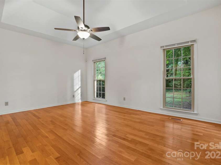 8731 Sheltonham Way, Charlotte, NC 28216.  MLS# CAR4228198, YatesRealty ID 10559. 