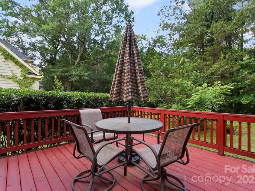 8731 Sheltonham Way, Charlotte, NC 28216.  MLS# CAR4228198, YatesRealty ID 10559. 