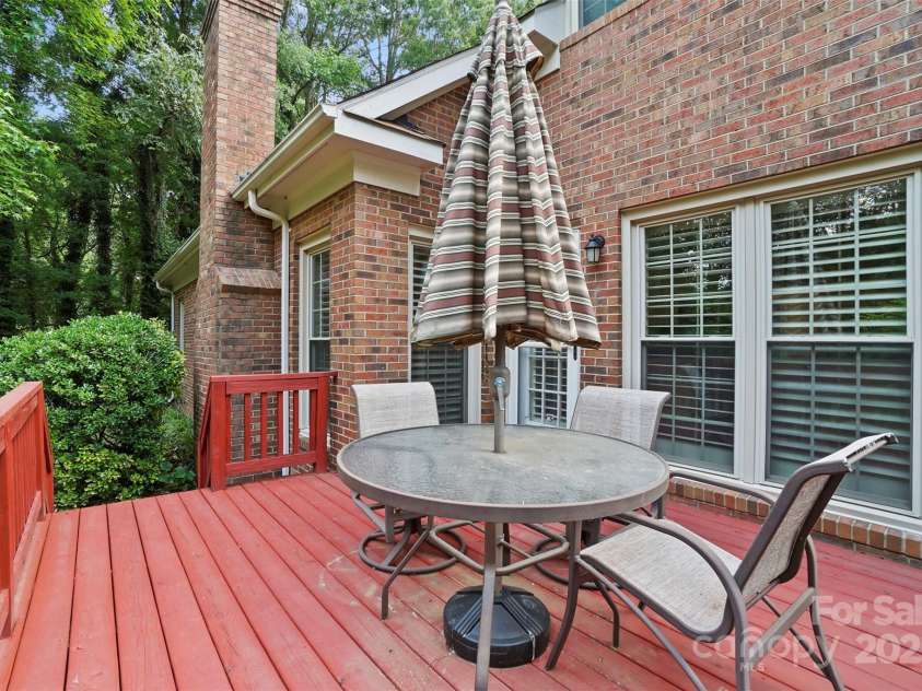 8731 Sheltonham Way, Charlotte, NC 28216.  MLS# CAR4228198, YatesRealty ID 10559. 