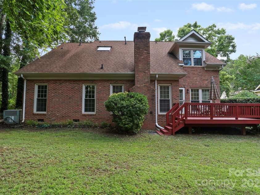 8731 Sheltonham Way, Charlotte, NC 28216.  MLS# CAR4228198, YatesRealty ID 10559. 