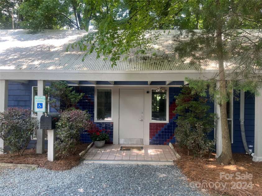 1346 Hill Road, Charlotte, NC 28210.  MLS# CAR4180417, YatesRealty ID 1056. 
