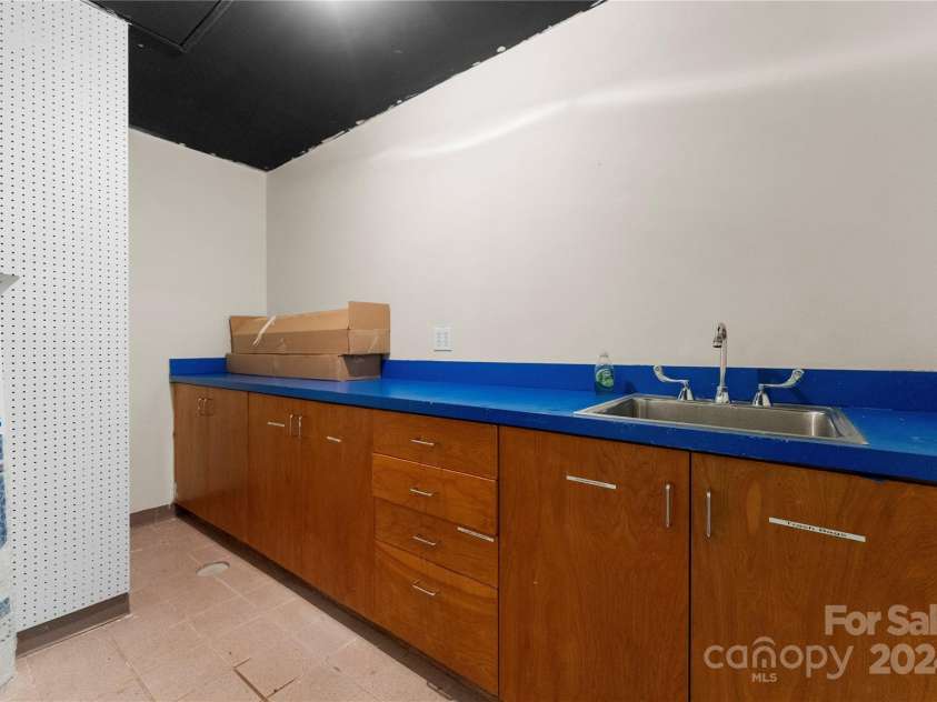 1346 Hill Road, Charlotte, NC 28210.  MLS# CAR4180417, YatesRealty ID 1056. 