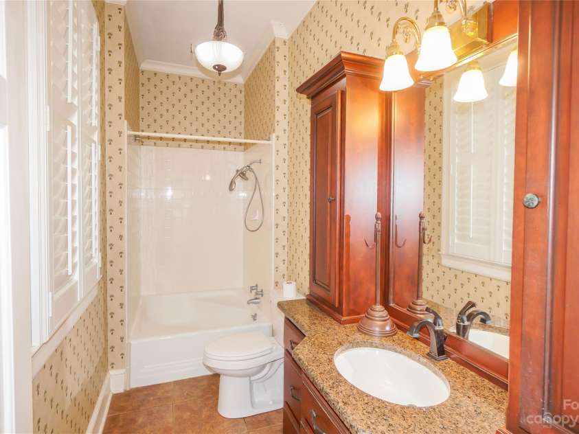 620 9th Street, Albemarle, NC 28001.  MLS# CAR4040968, YatesRealty ID 1056. 