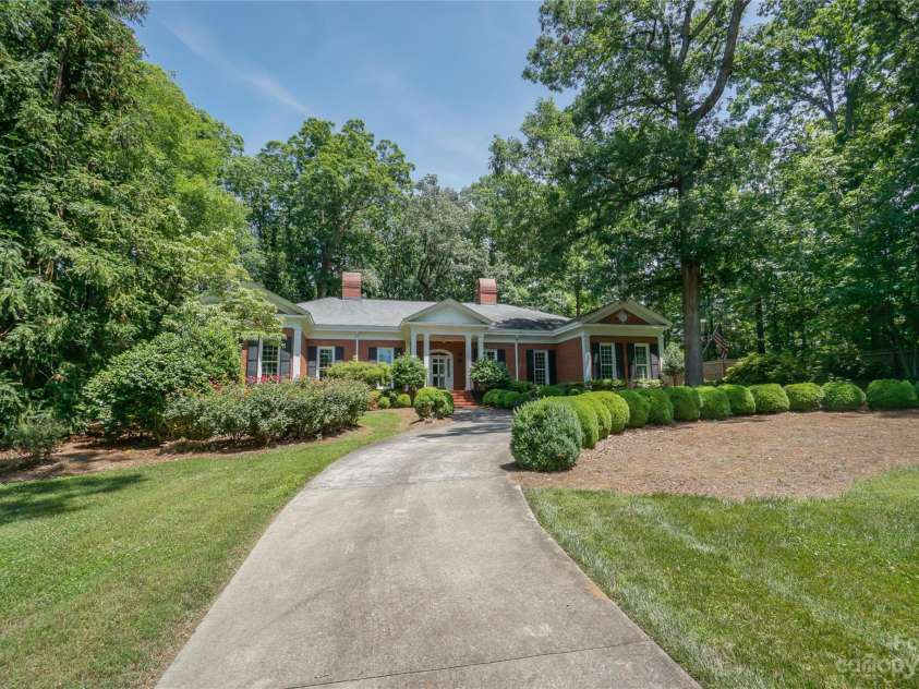 620 9th Street, Albemarle, NC 28001.  MLS# CAR4040968, YatesRealty ID 1056. 