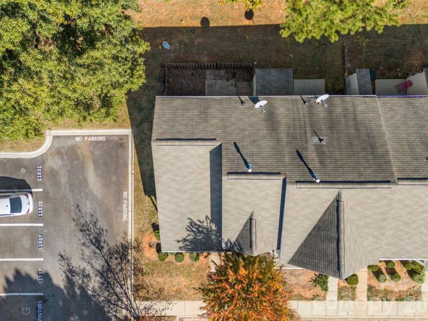 11541 Retriever Way, Charlotte, NC 28269.  MLS# CAR4347362, YatesRealty ID 10560. 