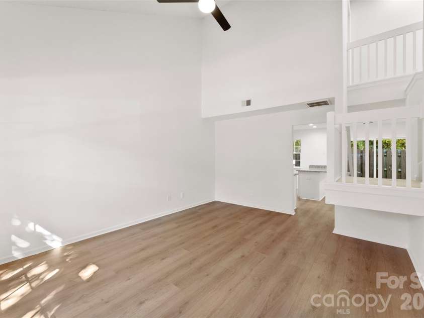 11541 Retriever Way, Charlotte, NC 28269.  MLS# CAR4347362, YatesRealty ID 10560. 