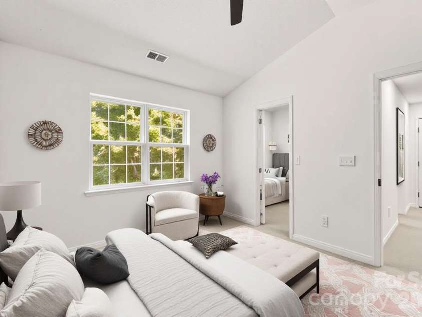 11541 Retriever Way, Charlotte, NC 28269.  MLS# CAR4347362, YatesRealty ID 10560. 
