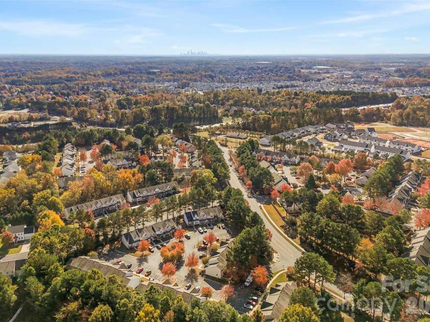 11541 Retriever Way, Charlotte, NC 28269.  MLS# CAR4347362, YatesRealty ID 10560. 