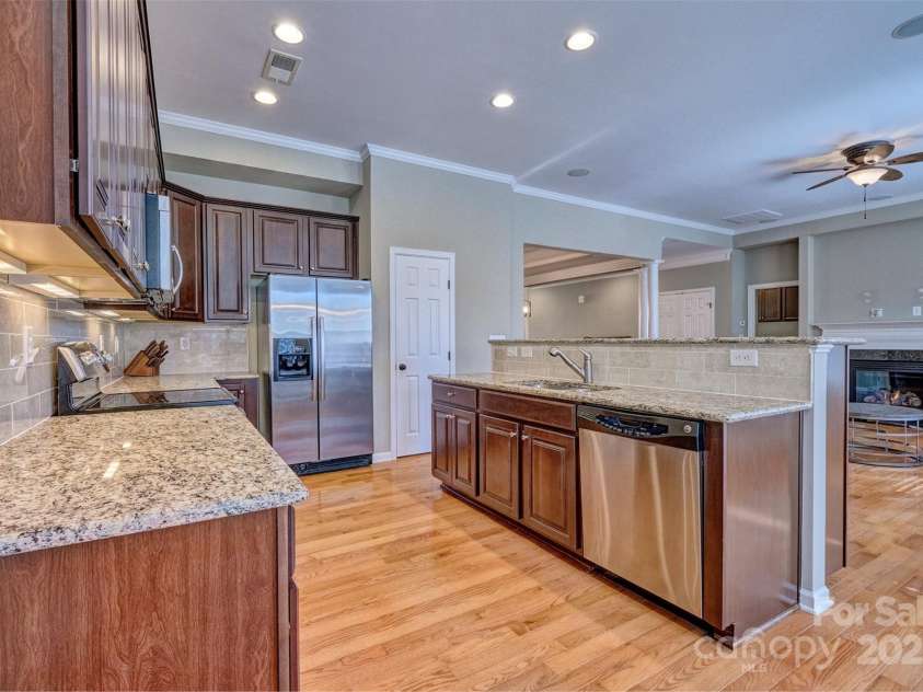 133 Misty Woods Drive, Lake Wylie, SC 29710.  MLS# CAR4244670, YatesRealty ID 10560. 