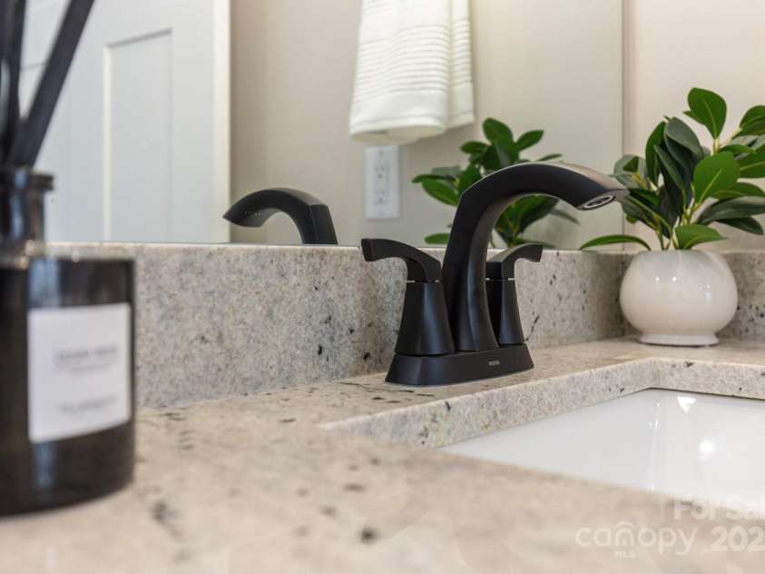 330 Bowditch Street, Burnsville, NC 28714.  MLS# CAR4206900, YatesRealty ID 10562. 