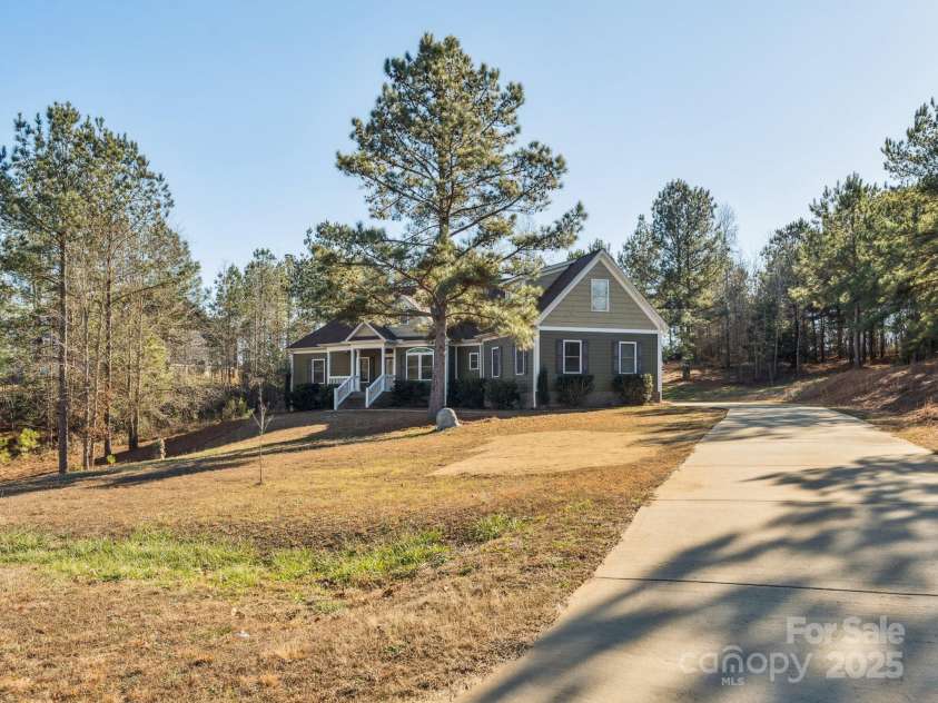 1744 White Fawn Lane, Rock Hill, SC 29730.  MLS# CAR4209648, YatesRealty ID 10563. 