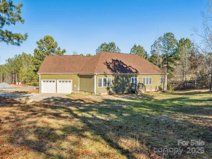 1744 White Fawn Lane, Rock Hill, SC 29730.  MLS# CAR4209648, YatesRealty ID 10563. 