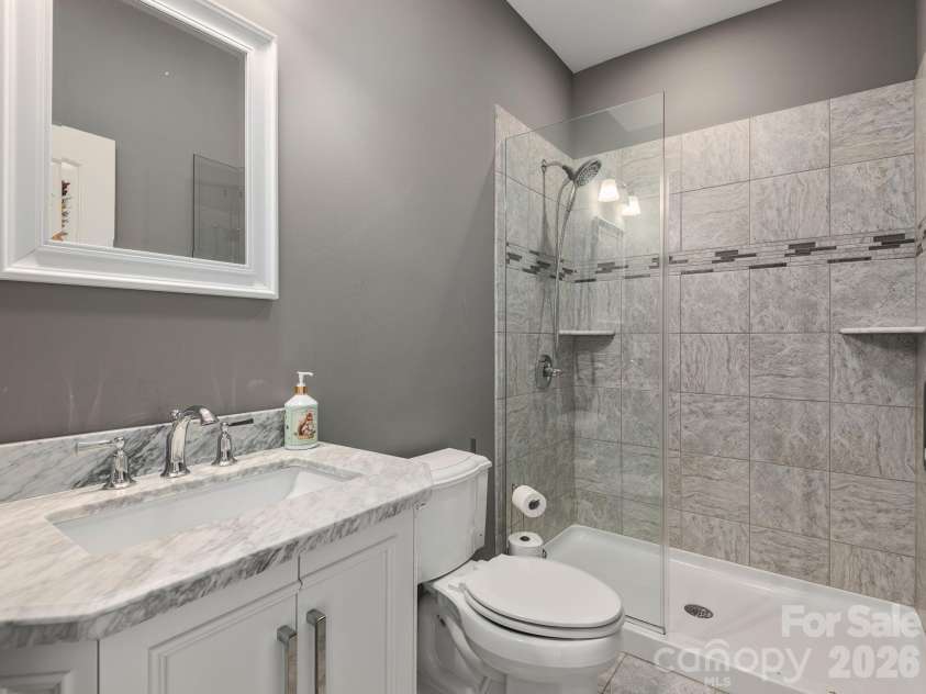 193 Youngs Cove Road, Candler, NC 28715.  MLS# CAR4363797, YatesRealty ID 10564. 