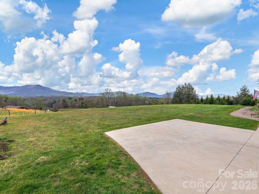 193 Youngs Cove Road, Candler, NC 28715.  MLS# CAR4363797, YatesRealty ID 10564. 