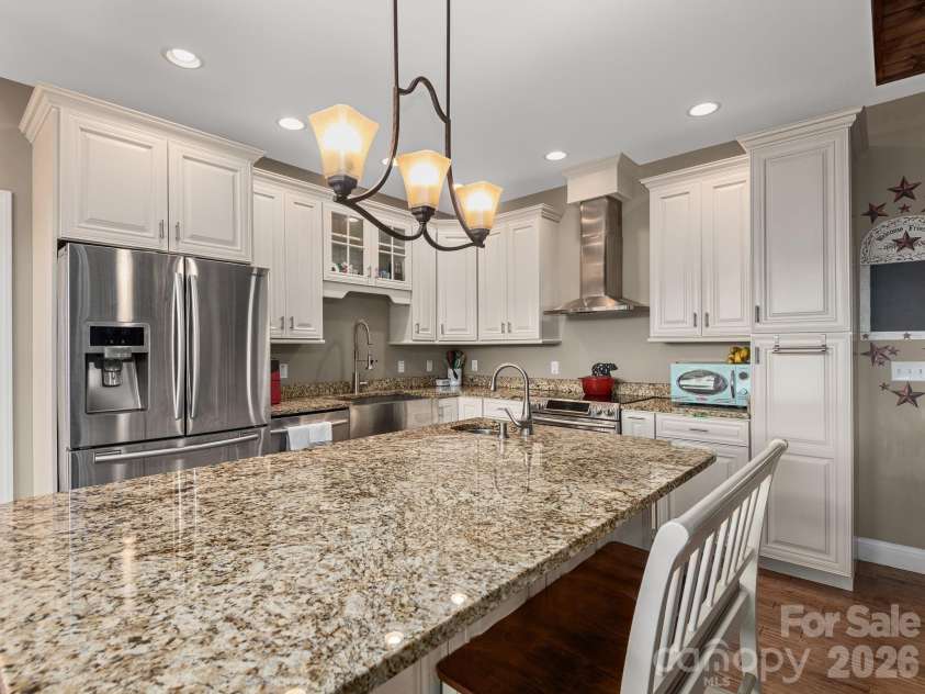 193 Youngs Cove Road, Candler, NC 28715.  MLS# CAR4363797, YatesRealty ID 10564. Open floor plan