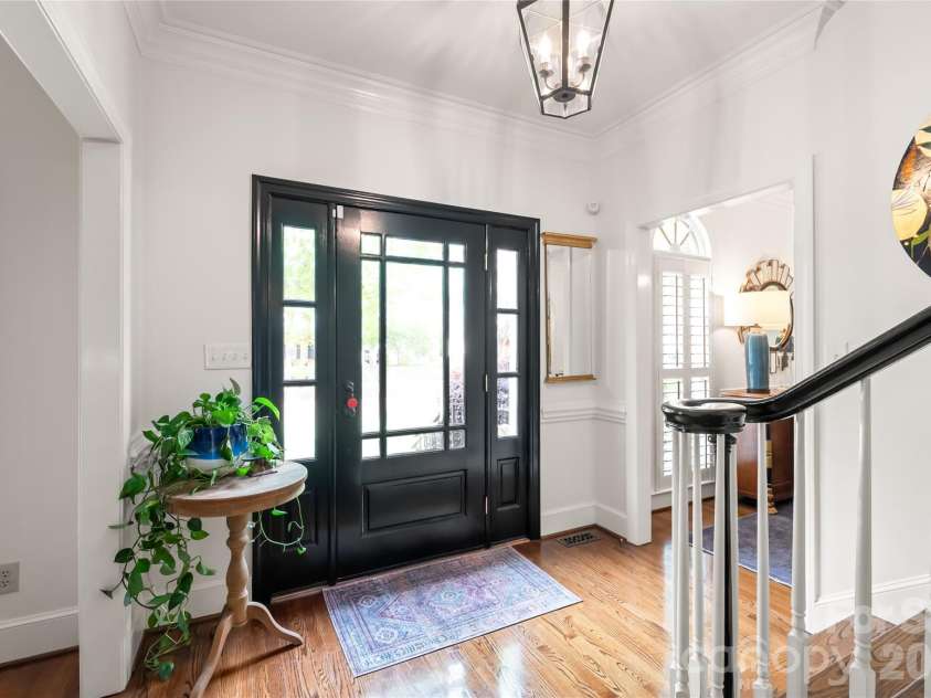 9631 Logan Court, Charlotte, NC 28210.  MLS# CAR4367124, YatesRealty ID 10565. 