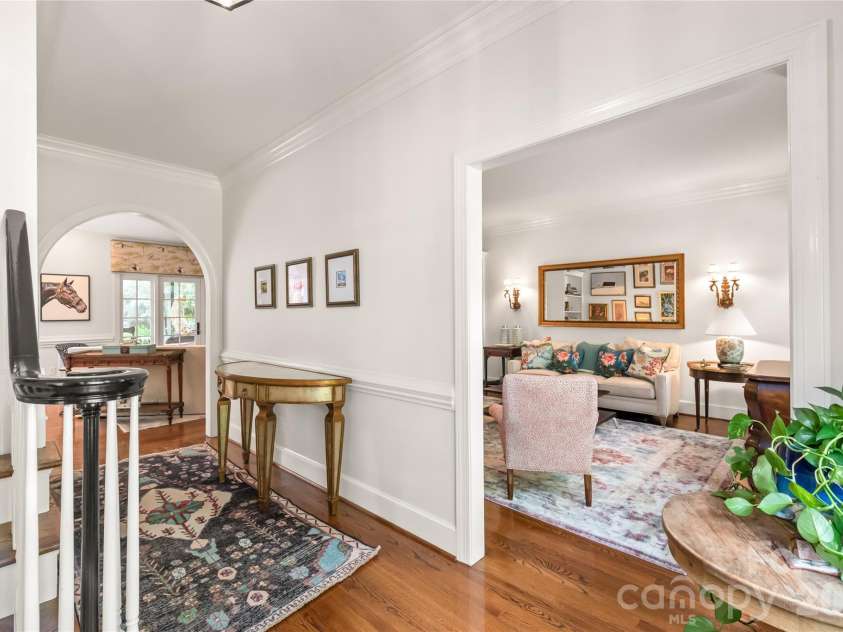 9631 Logan Court, Charlotte, NC 28210.  MLS# CAR4367124, YatesRealty ID 10565. 