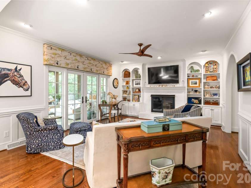 9631 Logan Court, Charlotte, NC 28210.  MLS# CAR4367124, YatesRealty ID 10565. 