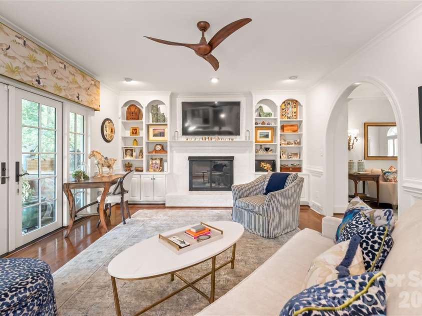 9631 Logan Court, Charlotte, NC 28210.  MLS# CAR4367124, YatesRealty ID 10565. 