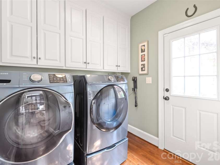 9631 Logan Court, Charlotte, NC 28210.  MLS# CAR4367124, YatesRealty ID 10565. 