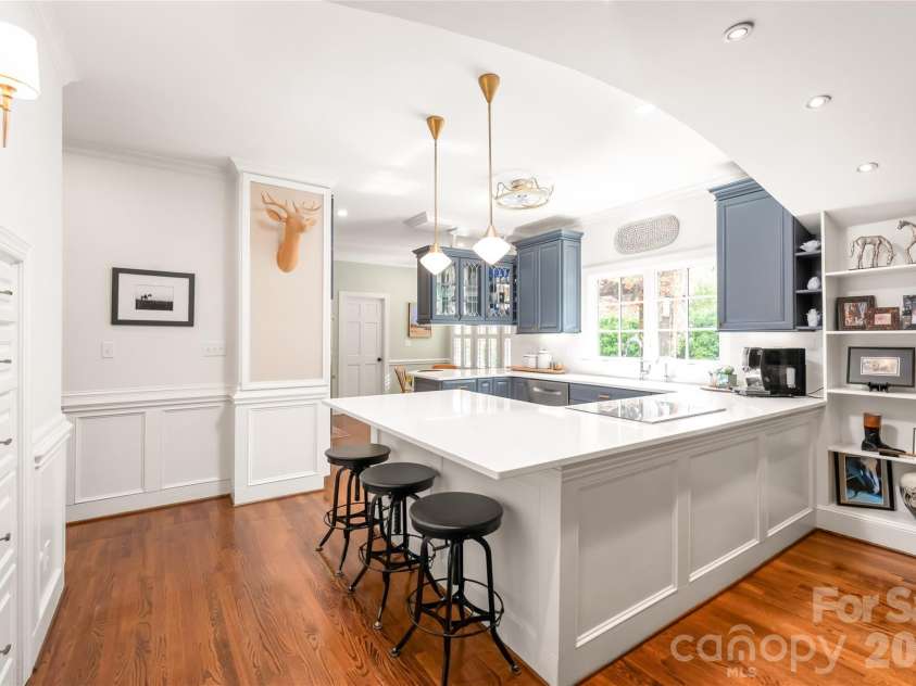 9631 Logan Court, Charlotte, NC 28210.  MLS# CAR4367124, YatesRealty ID 10565. 