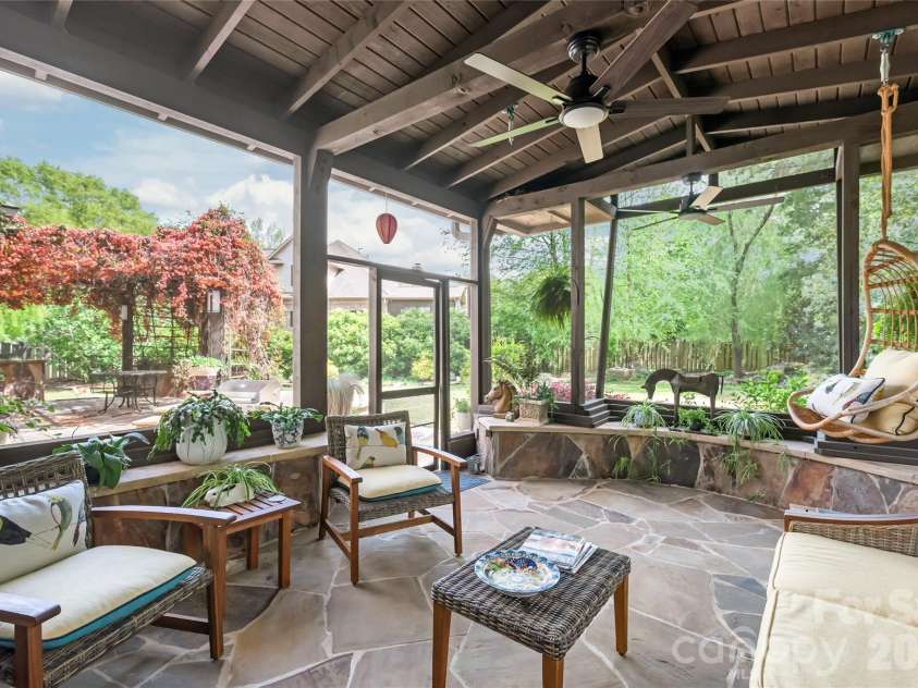 9631 Logan Court, Charlotte, NC 28210.  MLS# CAR4367124, YatesRealty ID 10565. 