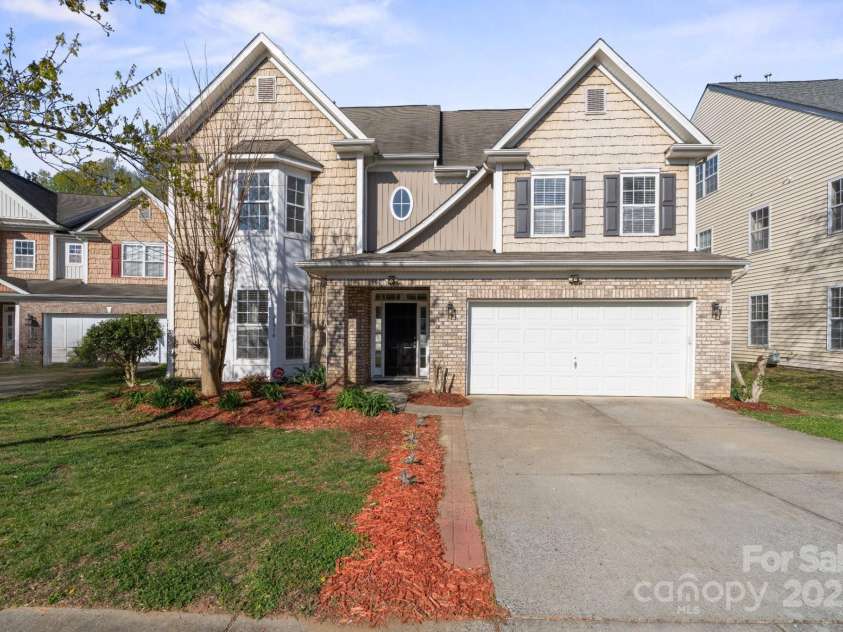 15814 Herring Gull Way, Charlotte, NC 28278.  MLS# CAR4243108, YatesRealty ID 10566. 