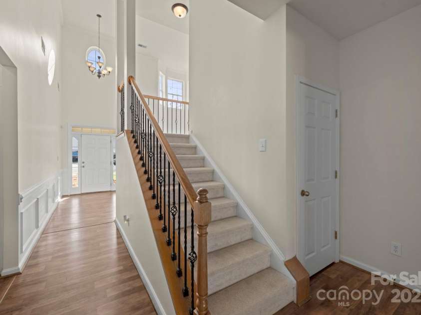 15814 Herring Gull Way, Charlotte, NC 28278.  MLS# CAR4243108, YatesRealty ID 10566. 