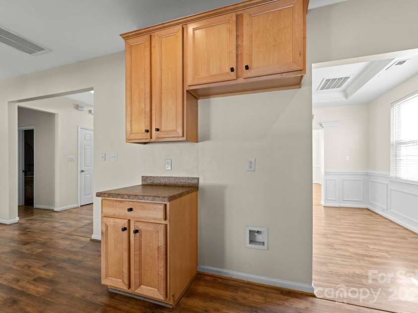 15814 Herring Gull Way, Charlotte, NC 28278.  MLS# CAR4243108, YatesRealty ID 10566. 