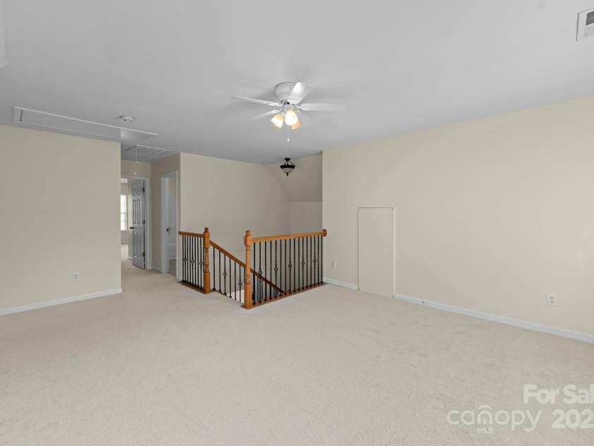 15814 Herring Gull Way, Charlotte, NC 28278.  MLS# CAR4243108, YatesRealty ID 10566. 