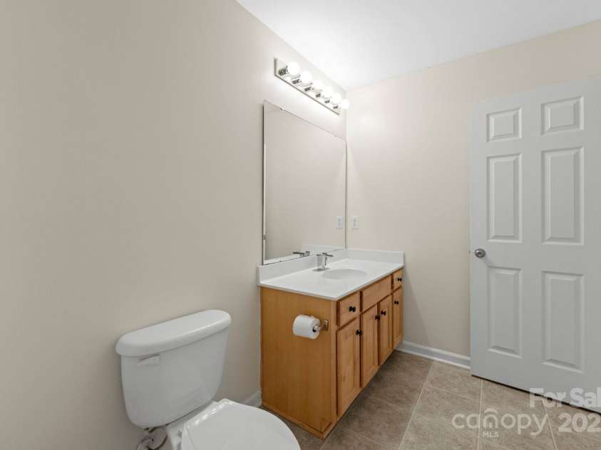 15814 Herring Gull Way, Charlotte, NC 28278.  MLS# CAR4243108, YatesRealty ID 10566. 