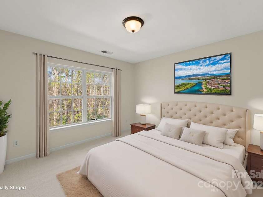 15814 Herring Gull Way, Charlotte, NC 28278.  MLS# CAR4243108, YatesRealty ID 10566. 