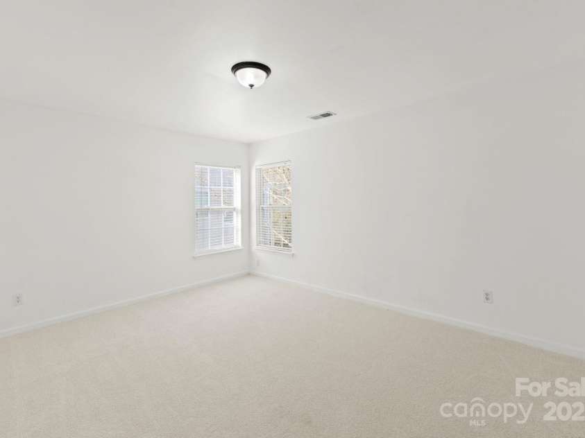 15814 Herring Gull Way, Charlotte, NC 28278.  MLS# CAR4243108, YatesRealty ID 10566. 