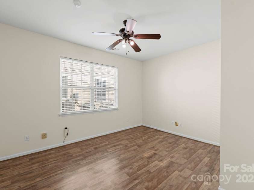 15814 Herring Gull Way, Charlotte, NC 28278.  MLS# CAR4243108, YatesRealty ID 10566. 