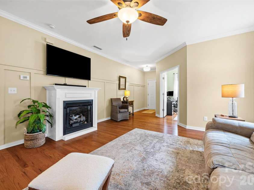 334 Battery Circle, Clover, SC 29710.  MLS# CAR4367337, YatesRealty ID 10567. 
