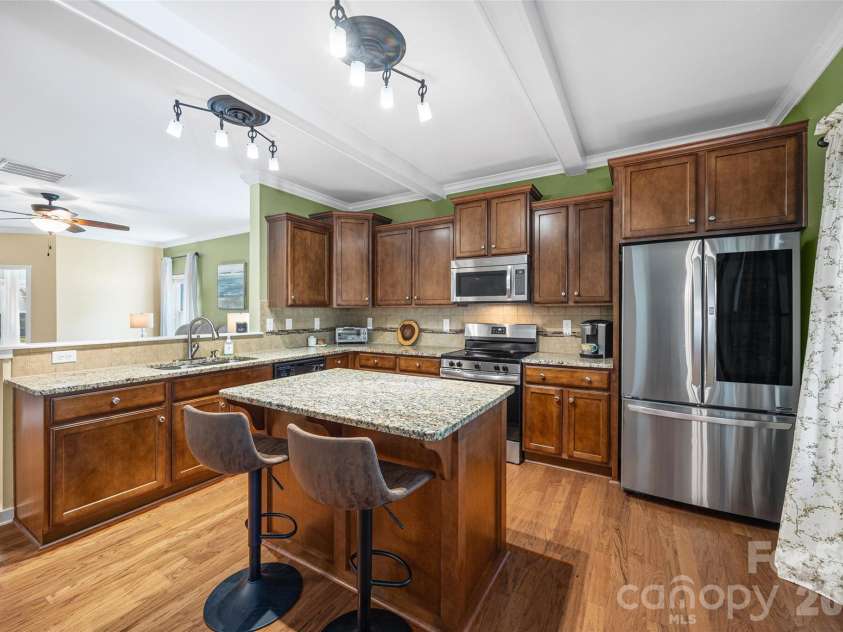 334 Battery Circle, Clover, SC 29710.  MLS# CAR4367337, YatesRealty ID 10567. 