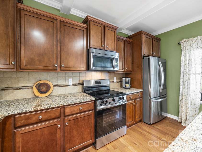 334 Battery Circle, Clover, SC 29710.  MLS# CAR4367337, YatesRealty ID 10567. 