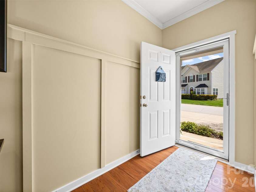 334 Battery Circle, Clover, SC 29710.  MLS# CAR4367337, YatesRealty ID 10567. Front entry with custom molding