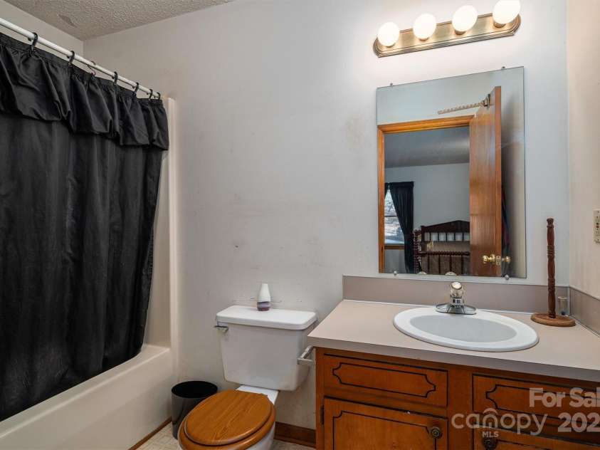 8749 Dog Leg Road, Sherrills Ford, NC 28673.  MLS# CAR4225889, YatesRealty ID 10567. 