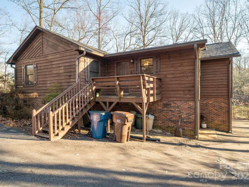 8749 Dog Leg Road, Sherrills Ford, NC 28673.  MLS# CAR4225889, YatesRealty ID 10567. 