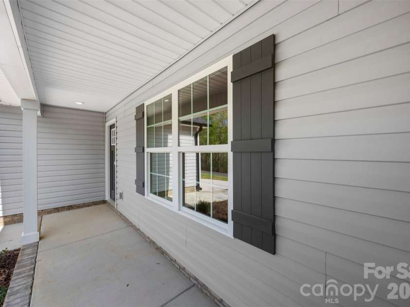 872 Roxboro Drive, Mount Gilead, NC 27306.  MLS# CAR4365585, YatesRealty ID 10570. 